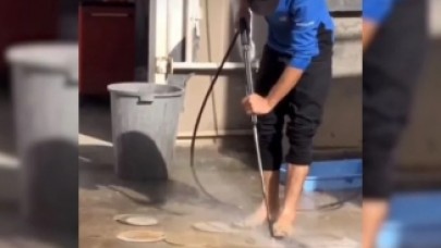 Dominos Pizza'dan skandal görüntüler: Tahtaları,  tuvalet terliğiyle yerde yıkadılar