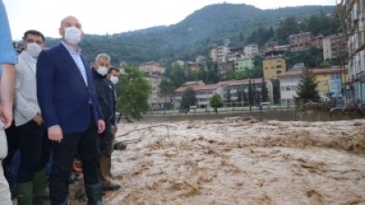 Süleyman Soylu,  Giresun'da sele kapılmaktan son anda kurtuldu!