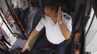 YKS'ye girecek öğrenciler için güzergah değiştiren şoför gönülleri fethetti