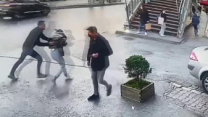 Esenyurt'ta Kader G. isimli kadın zor kullanılarak götürüldüğü bir ara sokakta silahla vurularak öldürüldü