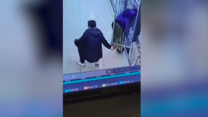 Kadınların etek altı görüntülerini çeken sapık,  komiser çıktı!