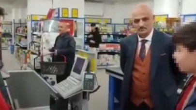 Ekmek parası için çalışan insanlara bu nasıl davranış! Babalarından talimat alan küçük çocuklar,  BİM kasiyerini fırçaladı