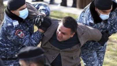 Ermenistan'da darbe: İşte ilk görüntüler