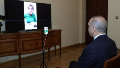 Cumhurbaşkanı Erdoğan bilgi yarışmasına katılan Ümmü Gülsüm Genç ile görüştü