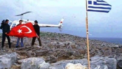 MSB'den Türk Bayrağını Yırtan Yunan Vekile Tepki!