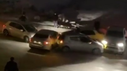 Buz pistine dönen yollarda kazalar arka arkaya geldi