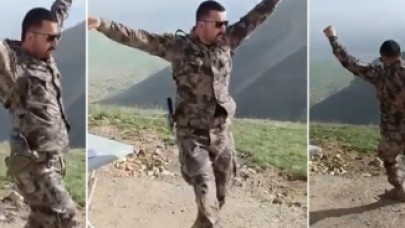 Mevzide zeybek oynamış! Şehit özel harekat polisinin görüntüleri yürekleri burktu