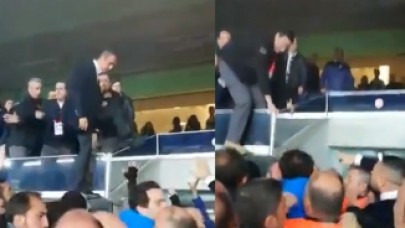 Ali koç tribünden atladı: Fenerbahçeli taraftarı kovaladı