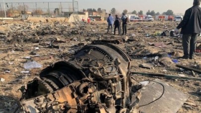 İran'da Düşen Yolcu Uçağındaki 176 Kişi Hayatını Kaybetti