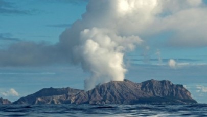 Yeni Zelanda'da Yanardağ Patlaması!