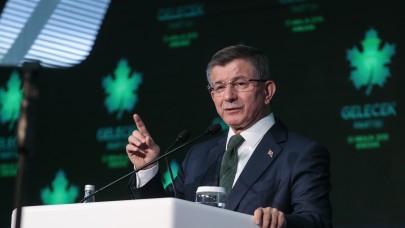 Davutoğlu'ndan Türkiye'nin konuştuğu 3 günle ilgili ilginç yorum