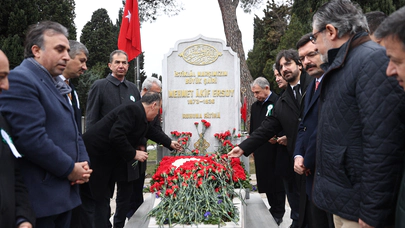 İstiklal Marşı'nın 102. yıl dönümü: Mehmet Akif Ersoy anıldı