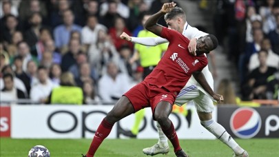 Real Madrid ile Napoli,  çeyrek finale yükseldi