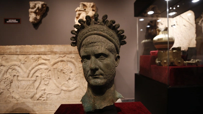 ABD'de ele geçirilip Antalya'ya getirilen 12 tarihi eser,  tanıtıldı