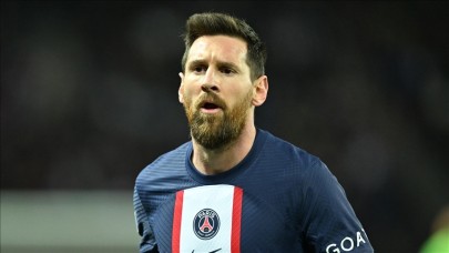 Paris'te ıslıklanan Messi kararını verdi: Utanç verici