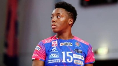 Şoke eden olay. İtalyan voleybolcu Eczacıbaşı maçından sonra otelin penceresinden düşerek öldü