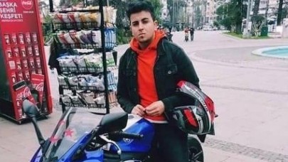 Antalya'da ciple çarpışan motosikletin sürücüsü Esat Akar öldü