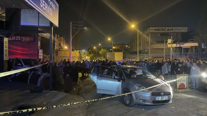 İzmir'de 15 yaşındaki sürücü dehşet saçtı: Şerife Önen öldü,  2 kişi yaralı