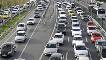 Milyonlarca araç sahibini ilgilendiriyor: Yönetmelik değişti