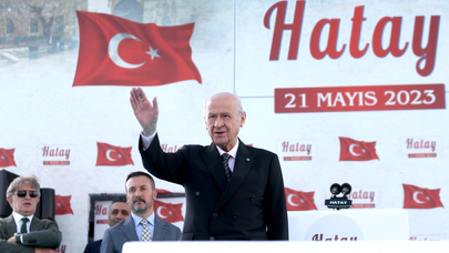 Bahçeli: Hans,  Sam,  Toni'ler,  Coni'ler alayınıza sesleniyorum!