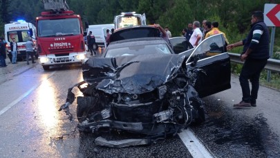Burdur'da kaza: Ali Yılmaz öldü. Hüseyin Motor,  Mehmet Yenal,  Recep ve Fatma Tag yaralandı