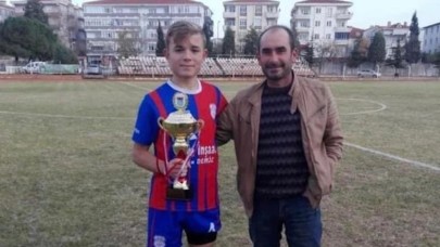 İpsala'da 17 yaşındaki Enes Bülent öldü. Bir saat sonra da babası Ramazan Bülent öldü