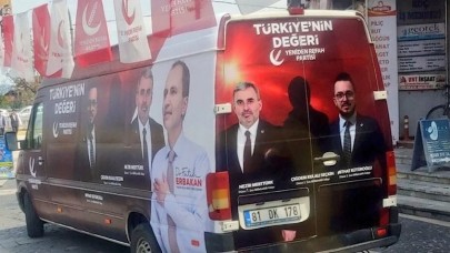 Yeniden Refah Partisi'nden akıl almaz olay. Kadın adayın yüzü yok!