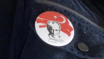 Yok artık! Atatürk ve Türk bayrağı yasak mı? Tutanak tuttular