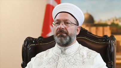 Diyanet İşleri Başkanı Ali Erbaş,  Kelime-i Şehadet'i yanlış getirdi
