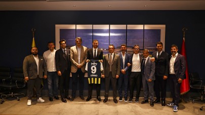 Edin Dzeko Fenerbahçe'de. Alacağı ücret 'Yok artık' dedirtti