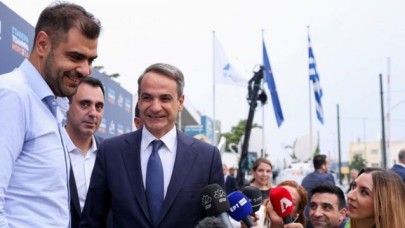 Yunanistan'da zafer Miçotakis'in. 4 Türk parlamentoya girdi