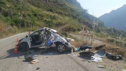 Akseki'de feci kaza: Nuran Özen,  İbrahim Hayri Özen ve Ezgi Özen öldü