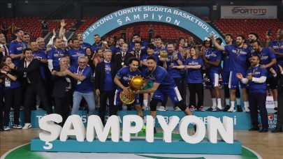 Anadolu Efes,  16. şampiyonluğunu elde etti