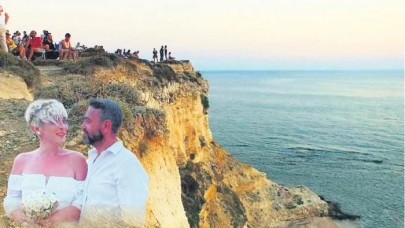 Bozcaada'da Nizamettin Gürsu'nun evlilik teklifi yapmasından sonra uçurumdan düşen Yeşim Demir öldü