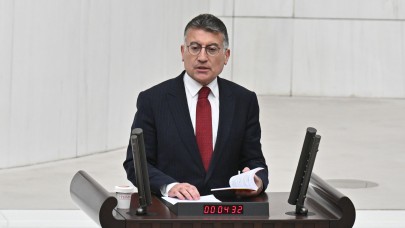 AK Parti'den emekliye seyyanen zam açıklaması