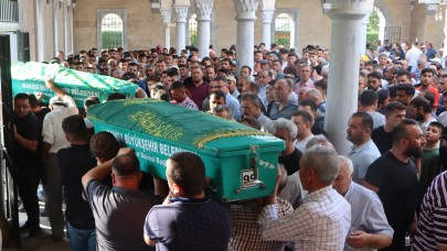 Salihli'de korkunç kaza: Adem Yüce,  Oktay Yüce,  Bekir Sarı,  Burak Sarı öldü