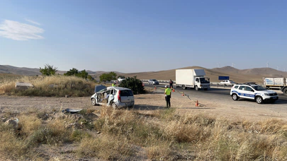 Konya'da ağaca çarpan otomobilde Naile Er ve Fatma Er öldü
