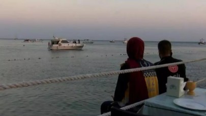 Büyükçekmece'de denize giren çift akıntıya kapıldı. Mustafa Altunok kurtarıldı,  Melek Altunok kayboldu