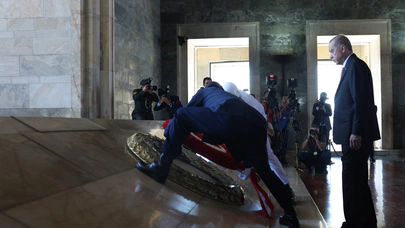 Erdoğan Ata'nın huzurunda söz verdi