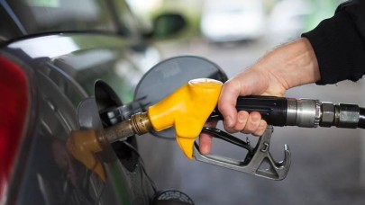 Araç sahiplerine kötü haber: Akaryakıta dev zam yolda!