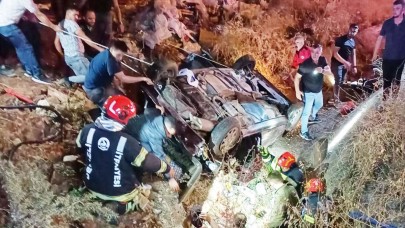 Denizli'de korkunç kaza: Nihal Güler,  Gülsüm Topçu,  Mustafa Selim Topçu ve Serra Topçu öldü