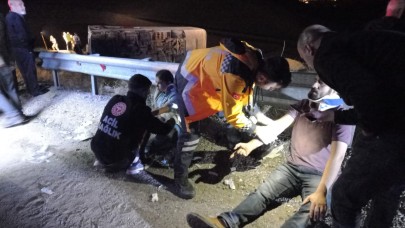 Van'da korkunç kaza: 5 kişi öldü,  30 kişi yaralandı