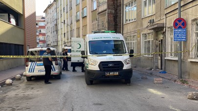 Konya'da oğlunun tüfekle vurduğu Ayfer Akbay öldü
