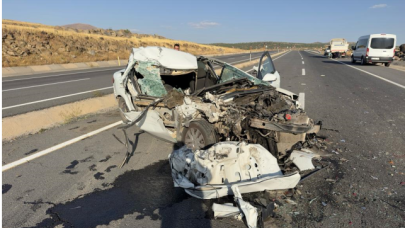 Elazığ Bingöl yolunda feci kaza! Medeni Coşkun ve Resul Çiğci yaşamını yitirdi