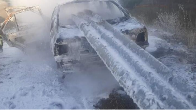 Korkunç kaza! Adeta ok gibi saplandı, alev aldı 3 yaralı