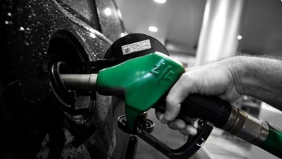 Araç sahiplerini sevindirecek haber!  Benzine indirim geliyor!