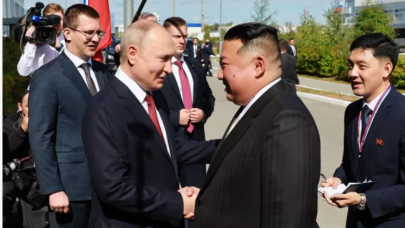 Kim Jong-un, Putin ile bir araya geldi