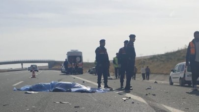 Aksaray'da lastik değiştirirken Neylan Akalın çarptı: Ömer Kocaöz ve Emir Çelik öldü