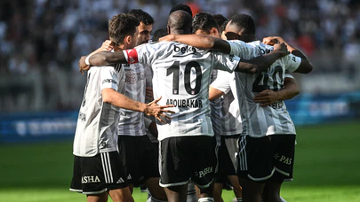 Beşiktaş İstanbulspor'u yendi,  taraftarlar pes etmedi: Ahmet Nur Çebi istifa!