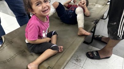 Dünya seyrediyor,  İsrail Gazze'ye saldırılarını sürdürüyor. 9. günde de bomba yağdı